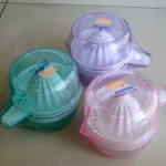 ที่คั้นน้ำส้มเด็ก Nuebabe (คั้นน้ำมะนาวได้ด้วย) ขนาดเล็ก