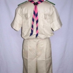 ชุดลูกเสือครูชาย สีกากีอ่อน