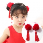 กิ๊ฟติดผม ขมปอมๆห้อยพู่ สีแดง อาหมวยน่ารักๆ