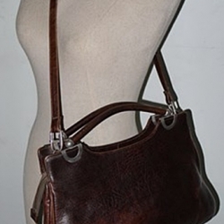 ขายแล้วค่ะ B34:Vintage leather bag กระเป๋าหนังแท้สีน้ำตาลเข้ม (สะพายข้างหรือถือได้) !! ส่งฟรีคร่าาาาา!!❤