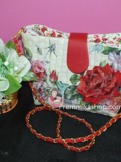 กระเป๋าเดคูพาจ