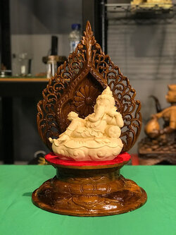 บัลลังก์ใบโพธิ์ฐานบัว 6 นิ้ว