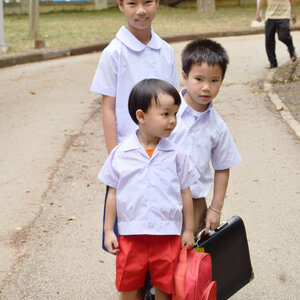 ชุดนักเรียน