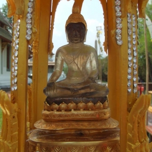 พระเจ้าแก้วจันทรวิฑูรวัดสะแล่ง อ.ลอง จ.แพร่